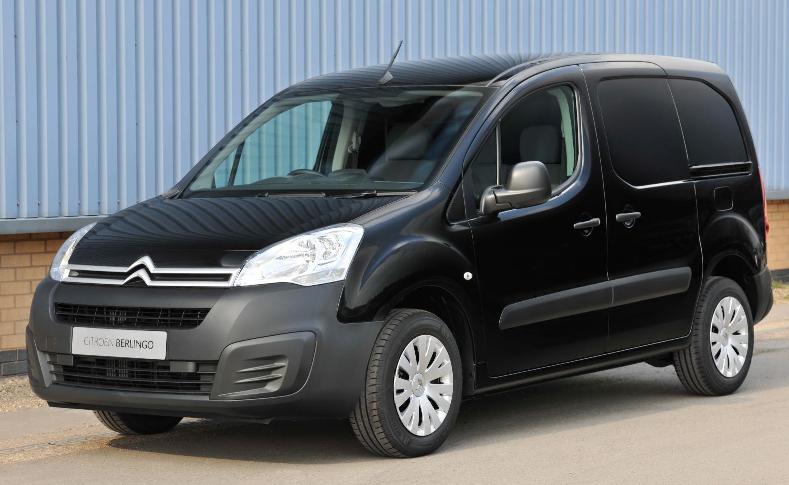 New Citroen Berlingo gets its UK debut - CommercialVehicle.com