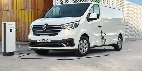 Order books open for the new Renault Trafic E-Tech