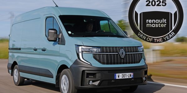 Renault Master wins the 2025 Van of the Year Award