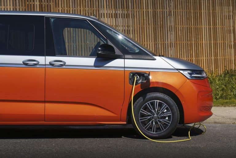 Pic of a VW Multivan-eHybrid-4MOTION
